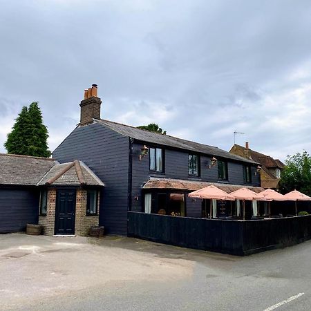 The Crown Radnage Exterior foto