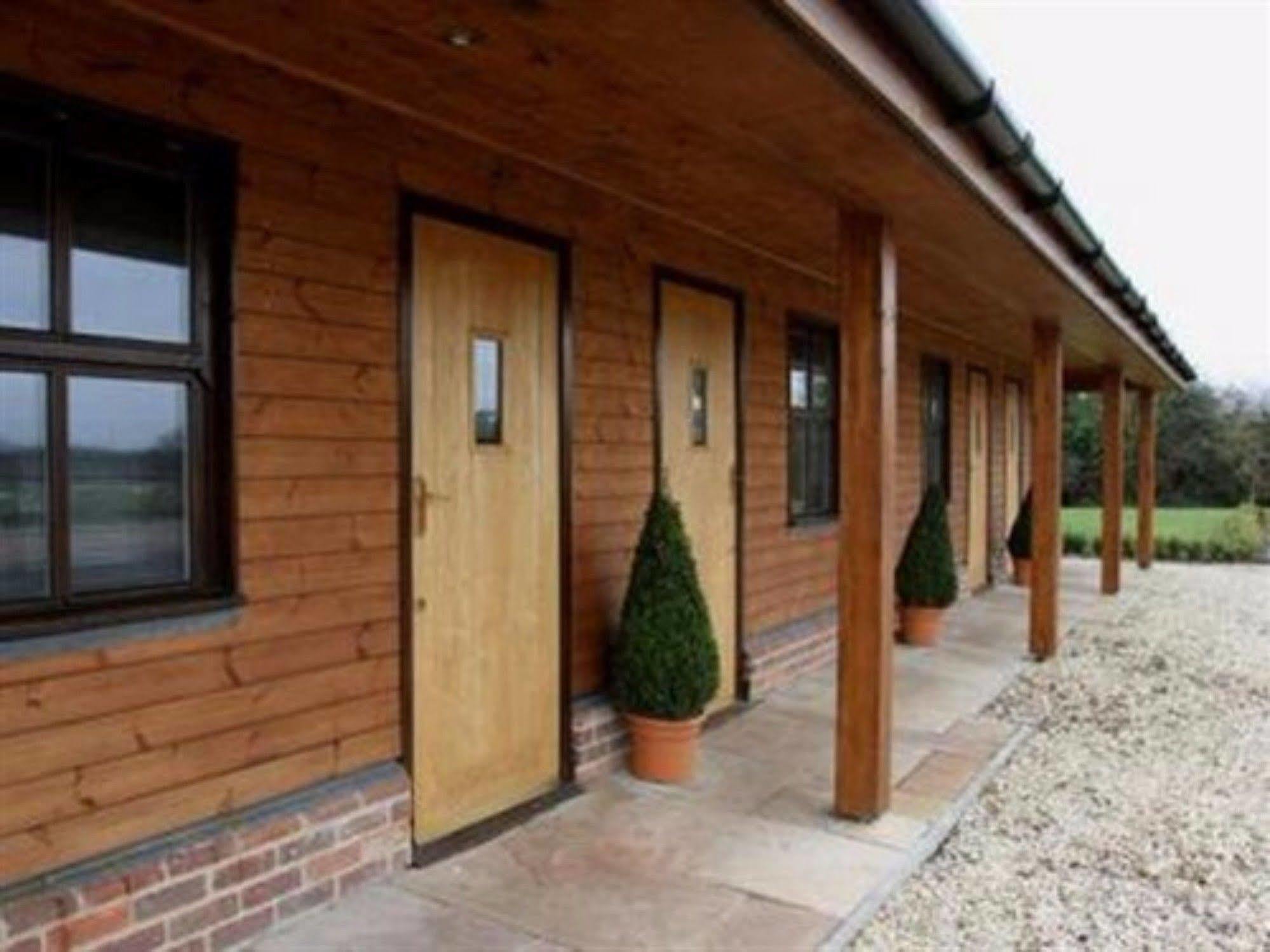 The Crown Radnage Exterior foto
